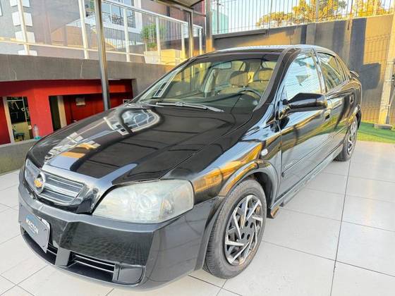 CHEVROLET ASTRA 2.0 MPFI ADVANTAGE 8V FLEX 4P MANUAL CHEVROLET ASTRA 2.0 MPFI ADVANTAGE 8V FLEX 4P MANUAL
